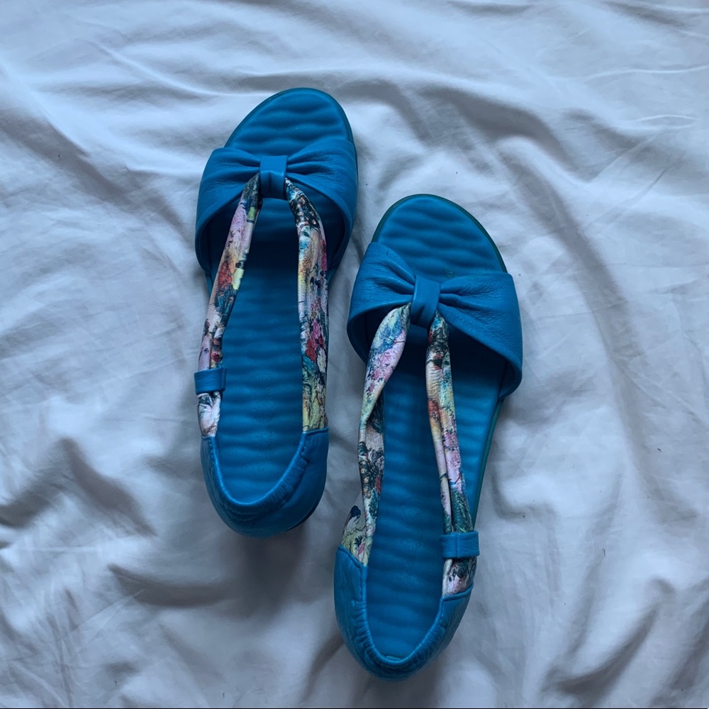 Vintage Floral Leather Sandal Wedge Heels